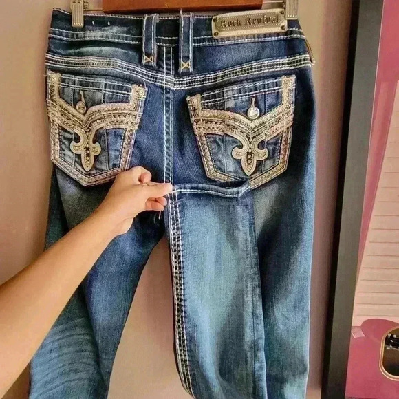 Rock Revival Avery Straight Jeans - Size 29 Blue (8" Rise) Med Wash Embroidered - Picture 11 of 16